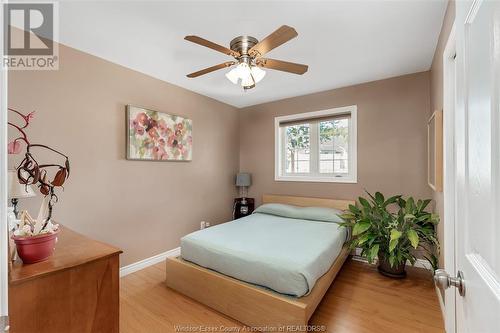 10 Elwood, Cottam, ON - Indoor Photo Showing Bedroom