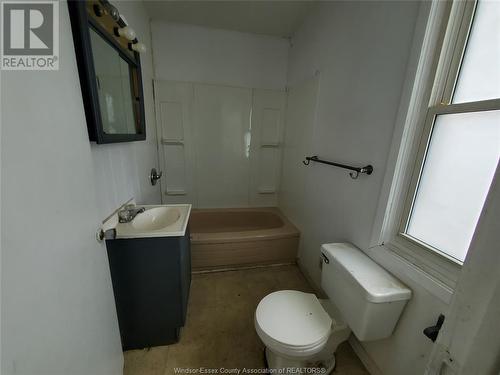 159 Gore Street, Amherstburg, ON - Indoor Photo Showing Bathroom