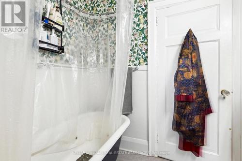 21 Methuen Avenue, Toronto (Lambton Baby Point), ON - Indoor Photo Showing Bathroom