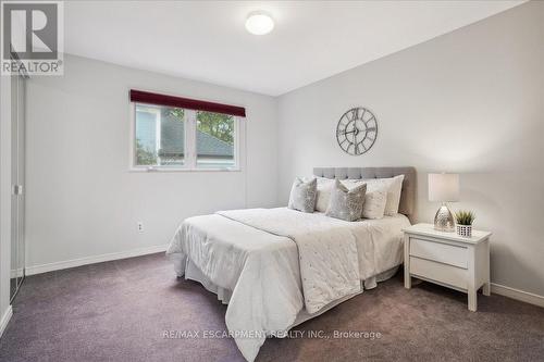 484 Carlton Drive, Oakville (Eastlake), ON - Indoor Photo Showing Bedroom