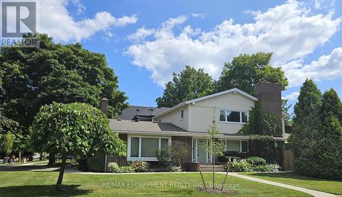 484 Carlton Drive, Oakville, ON - Outdoor With Facade