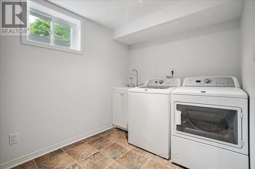 484 Carlton Drive, Oakville (Eastlake), ON - Indoor Photo Showing Laundry Room