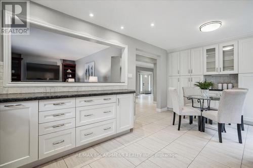 484 Carlton Drive, Oakville, ON - Indoor Photo Showing Dining Room