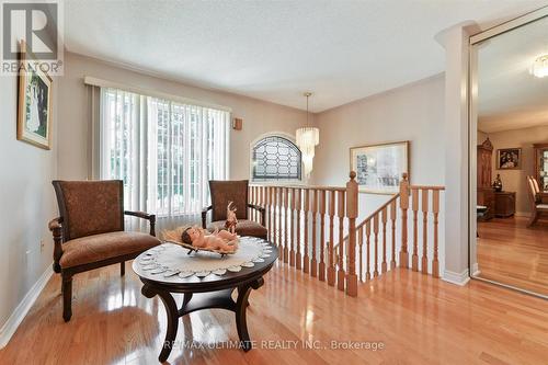 5888 Sidmouth Street, Mississauga (East Credit), ON - Indoor