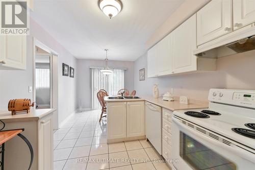 5888 Sidmouth Street, Mississauga (East Credit), ON - Indoor Photo Showing Kitchen With Double Sink