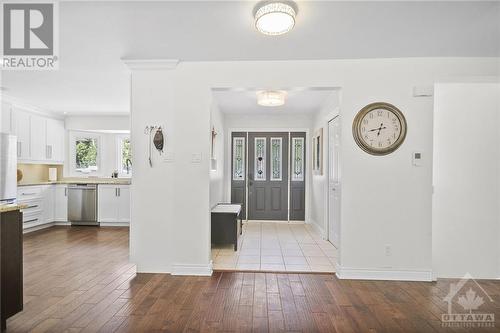 2744 Richardson Side Road, Ottawa, ON - Indoor Photo Showing Kitchen