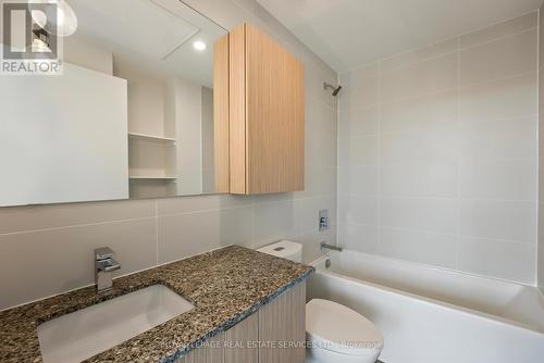 314 - 10 Deerlick Court, Toronto (Parkwoods-Donalda), ON - Indoor Photo Showing Bathroom