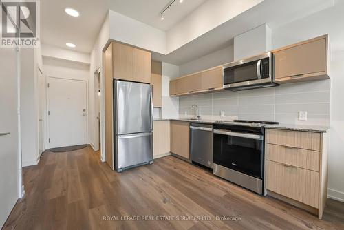 314 - 10 Deerlick Court, Toronto (Parkwoods-Donalda), ON - Indoor Photo Showing Kitchen