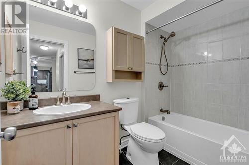 661 Netley Circle, Ottawa, ON - Indoor Photo Showing Bathroom