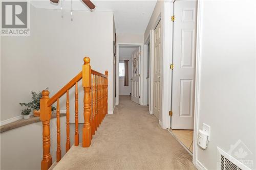 3843 Crowsnest Avenue, Ottawa, ON - Indoor Photo Showing Other Room