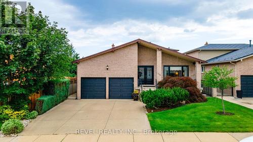 112 Henley Drive, Hamilton, ON - Outdoor