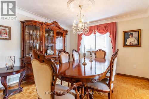 112 Henley Drive, Hamilton, ON - Indoor Photo Showing Dining Room