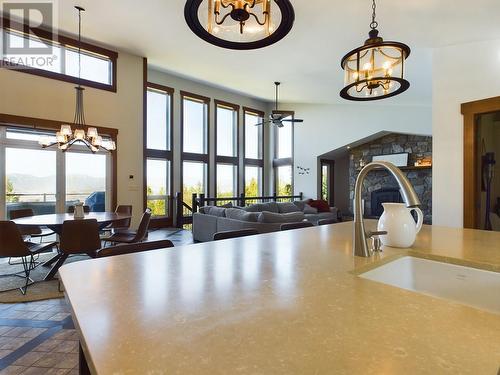 1051 Bullmoose Trail, Osoyoos, BC - Indoor Photo Showing Dining Room