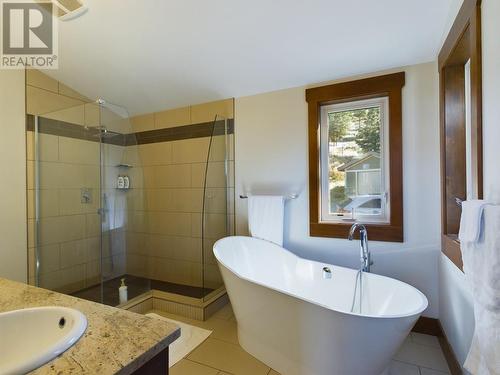 1051 Bullmoose Trail, Osoyoos, BC - Indoor Photo Showing Bathroom