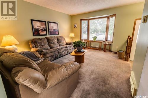 6238 Wellband Drive, Regina, SK - Indoor Photo Showing Living Room