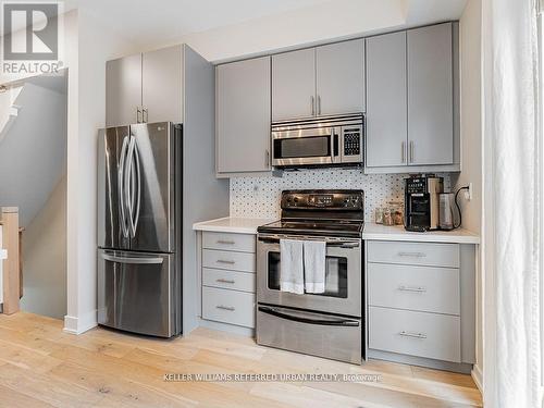 Th 62 - 113 The Queensway, Toronto (High Park-Swansea), ON - Indoor Photo Showing Kitchen