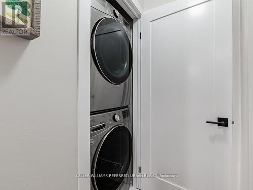 Th 62 - 113 The Queensway, Toronto (High Park-Swansea), ON - Indoor Photo Showing Laundry Room