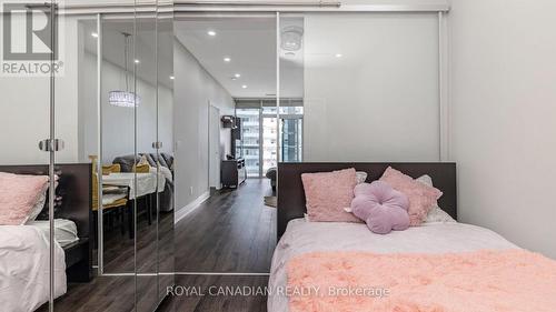 308 - 55 Speers Road, Oakville, ON - Indoor Photo Showing Bedroom