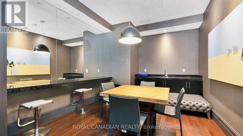 308 - 55 Speers Road, Oakville (Old Oakville), ON - Indoor