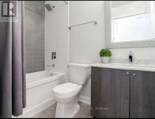 1002 - 4011 Brickstone Mews, Mississauga, ON - Indoor Photo Showing Bathroom