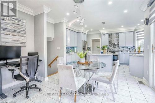 2085 Ashmore Drive, Oakville (West Oak Trails), ON - Indoor Photo Showing Dining Room