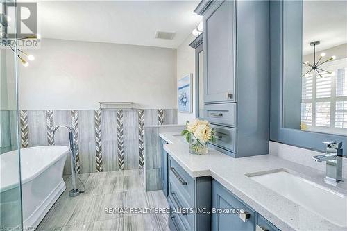 2085 Ashmore Drive, Oakville (West Oak Trails), ON - Indoor Photo Showing Bathroom