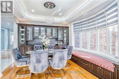 2085 Ashmore Drive, Oakville (West Oak Trails), ON - Indoor Photo Showing Dining Room