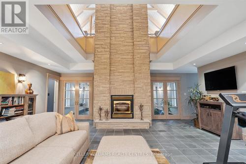 6 Country Heights Drive, Richmond Hill, ON - Indoor Photo Showing Living Room With Fireplace