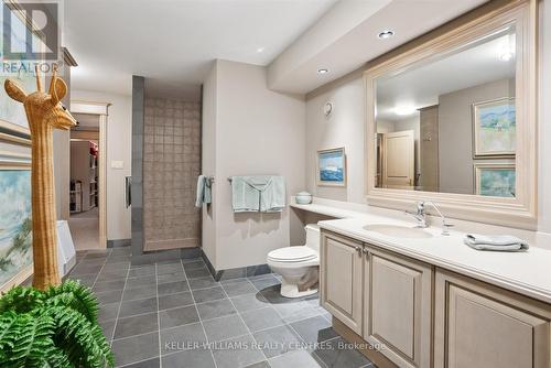 6 Country Heights Drive, Richmond Hill, ON - Indoor Photo Showing Bathroom