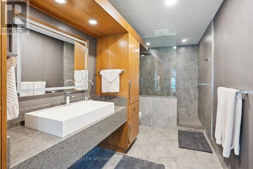 6 Country Heights Drive, Richmond Hill, ON - Indoor Photo Showing Bathroom