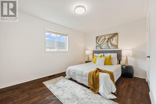 83 Matthew Boyd Crescent, Newmarket, ON - Indoor Photo Showing Bedroom