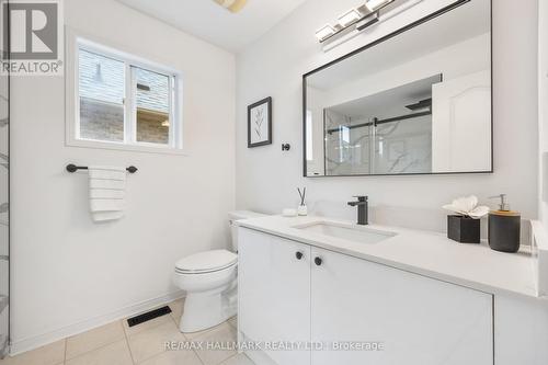 83 Matthew Boyd Crescent, Newmarket, ON - Indoor Photo Showing Bathroom