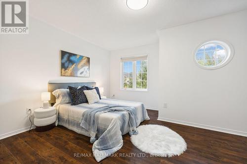 83 Matthew Boyd Crescent, Newmarket, ON - Indoor Photo Showing Bedroom