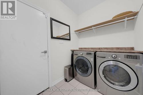 1 Walker Boulevard, New Tecumseth, ON - Indoor Photo Showing Laundry Room