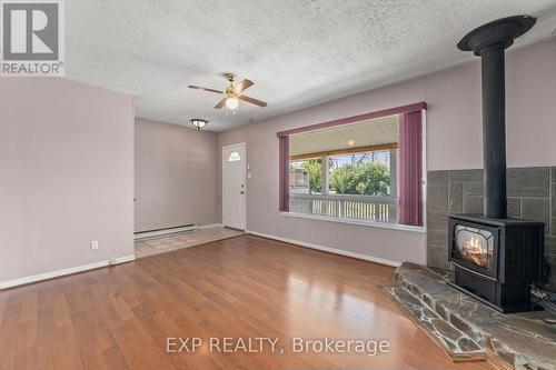 799 Third Avenue, Georgina (Historic Lakeshore Communities), ON - Indoor Photo Showing Other Room With Fireplace