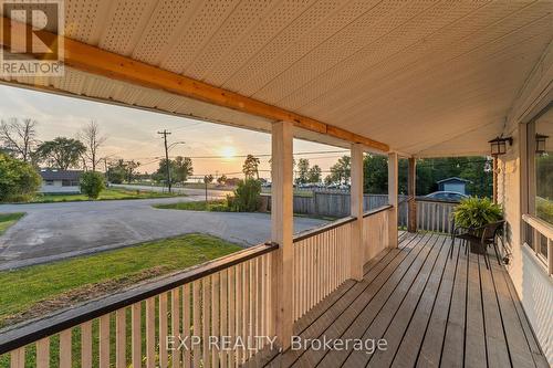 799 Third Avenue, Georgina (Historic Lakeshore Communities), ON - Outdoor With Deck Patio Veranda With Exterior