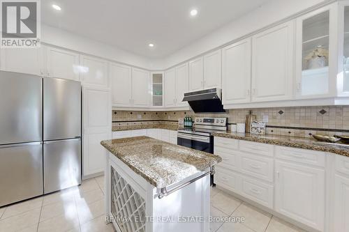 8 Tivoli Avenue, Richmond Hill (Mill Pond), ON - Indoor Photo Showing Kitchen