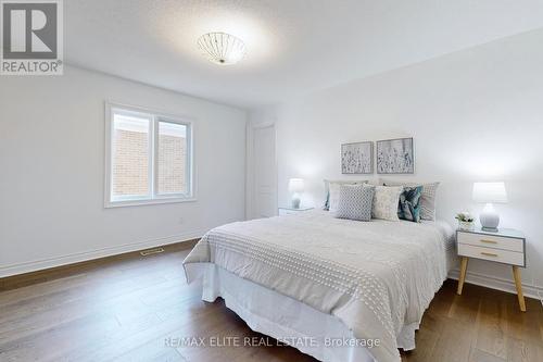 8 Tivoli Avenue, Richmond Hill, ON - Indoor Photo Showing Bedroom