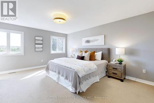 27 Deerwood Crescent, Richmond Hill (Oak Ridges), ON - Indoor Photo Showing Bedroom