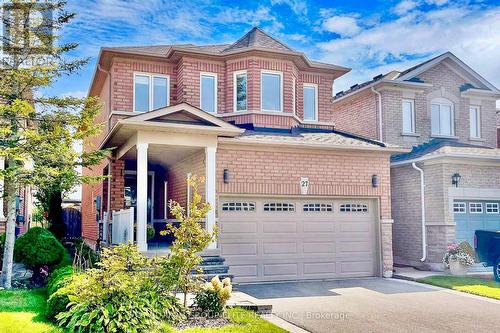 27 Deerwood Crescent, Richmond Hill (Oak Ridges), ON - Outdoor With Facade