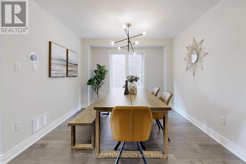 27 Deerwood Crescent, Richmond Hill (Oak Ridges), ON - Indoor Photo Showing Dining Room