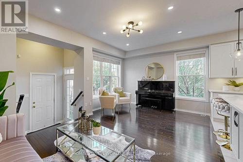 10271 Woodbine Avenue, Markham (Cathedraltown), ON - Indoor Photo Showing Living Room