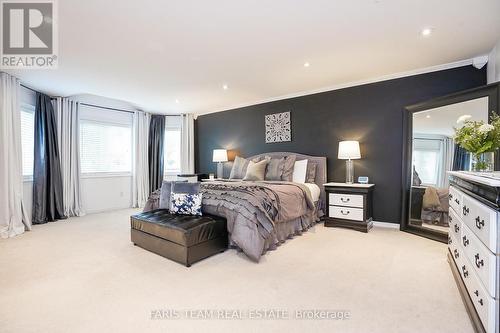 64 Westminster Circle, Barrie (Innis-Shore), ON - Indoor Photo Showing Bedroom