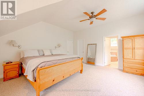 8 Red Oak Crescent, Oro-Medonte (Shanty Bay), ON - Indoor Photo Showing Bedroom