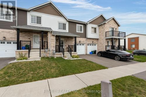 46 Brown Bear Street, Barrie, ON - Outdoor With Facade