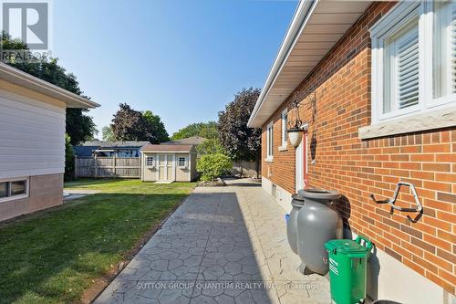 684 Woodview Road, Burlington (Roseland), ON - Outdoor With Exterior