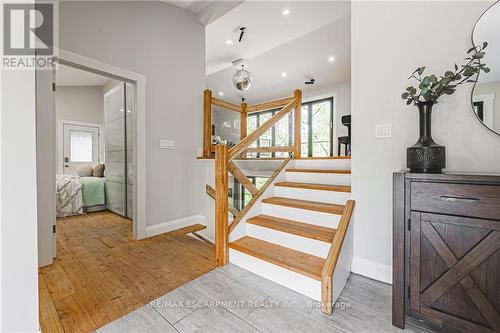 829 Forest Glen Avenue, Burlington, ON - Indoor Photo Showing Other Room