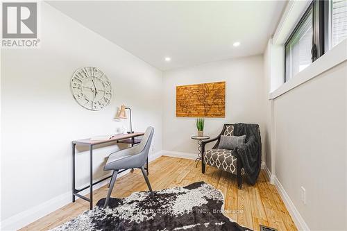 829 Forest Glen Avenue, Burlington, ON - Indoor Photo Showing Other Room