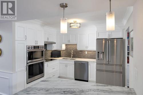 201 - 1400 Dixie Road, Mississauga (Lakeview), ON - Indoor Photo Showing Kitchen