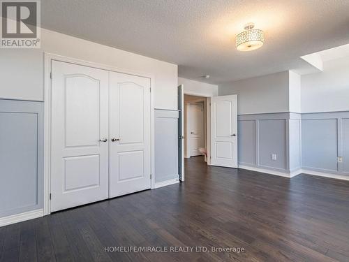 4664 Ray Lane, Burlington, ON - Indoor Photo Showing Other Room